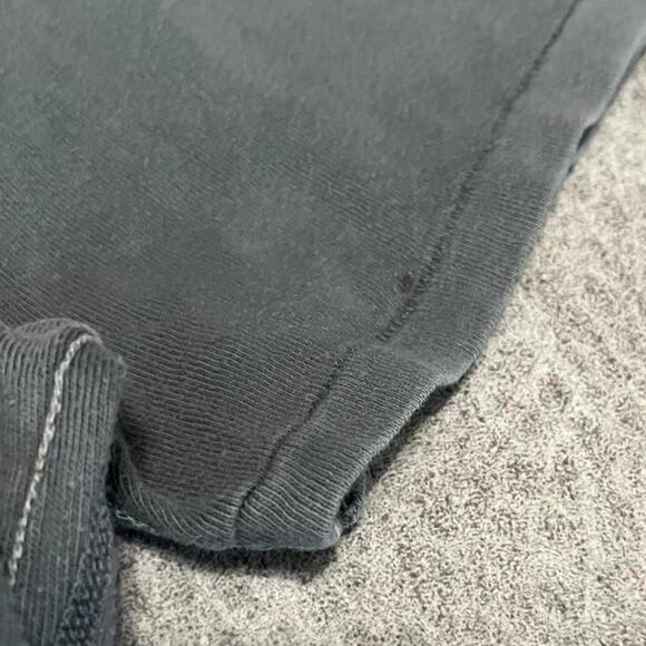 Trunk Ltd Kiss World Tour 1979 Army Graphic Tee - Picture 4 of 8